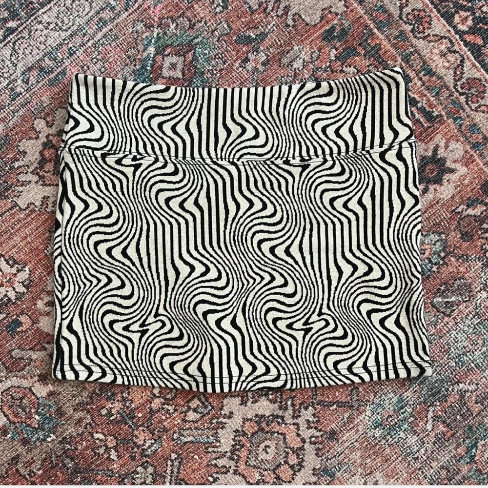 URBAN OUTFITTERS SKIRT